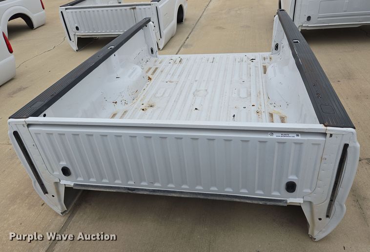 image for item EL5573 Pickup truck bed