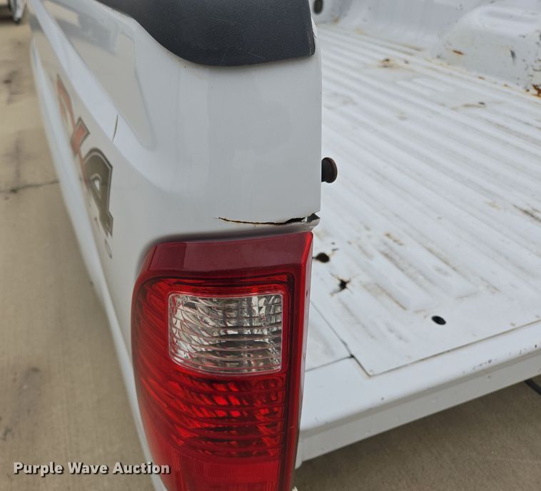 image for item EL5573 Pickup truck bed