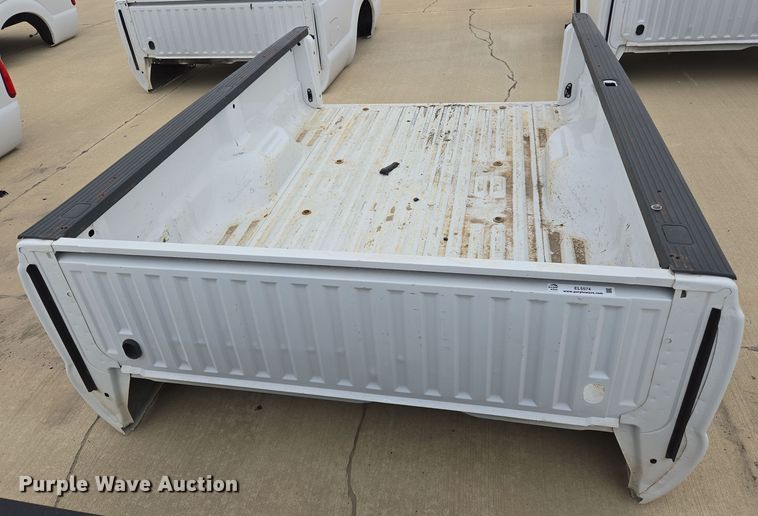image for item EL5574 Pickup truck bed