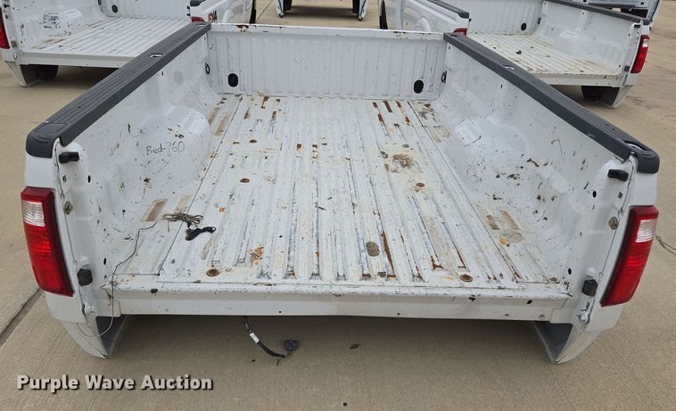 image for item EL5575 Pickup truck bed
