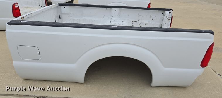 image for item EL5575 Pickup truck bed
