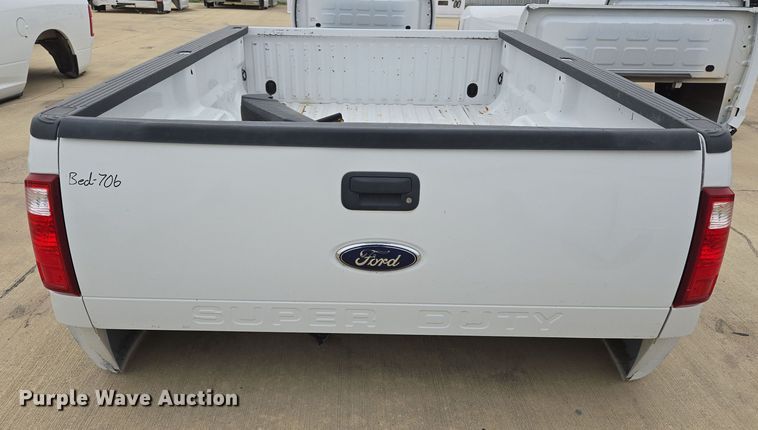 image for item EL5577 Pickup truck bed