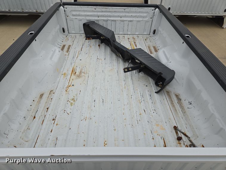 image for item EL5577 Pickup truck bed