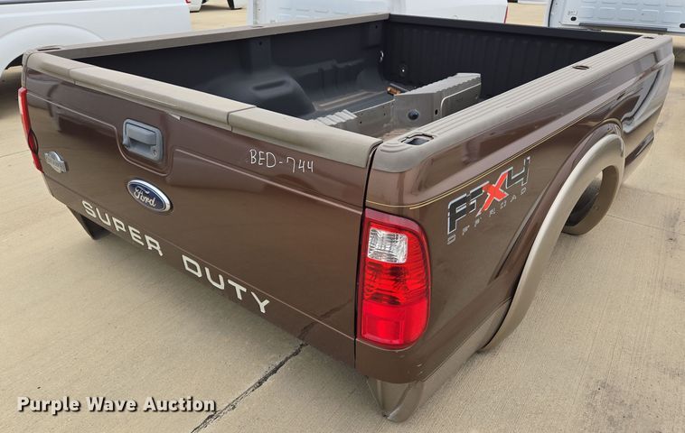 image for item EL5579 Pickup truck bed