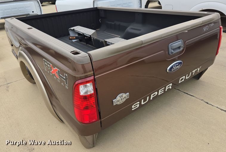 image for item EL5579 Pickup truck bed