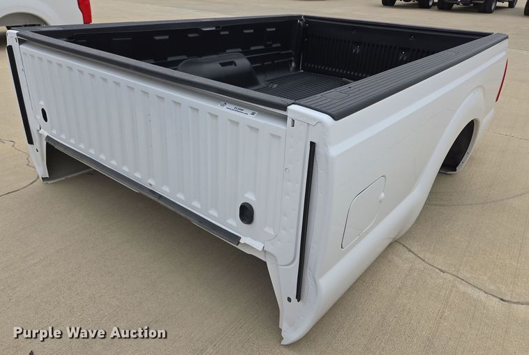 image for item EL5580 Pickup truck bed