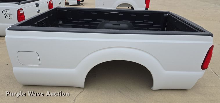 image for item EL5580 Pickup truck bed