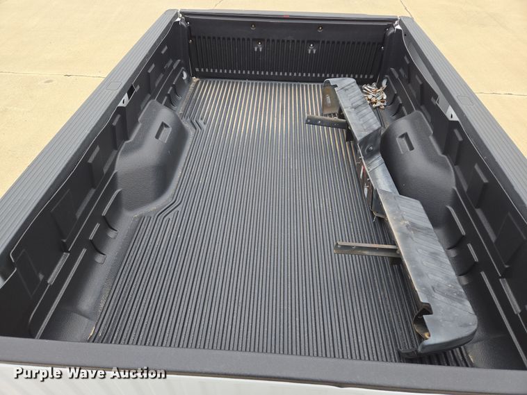 image for item EL5580 Pickup truck bed