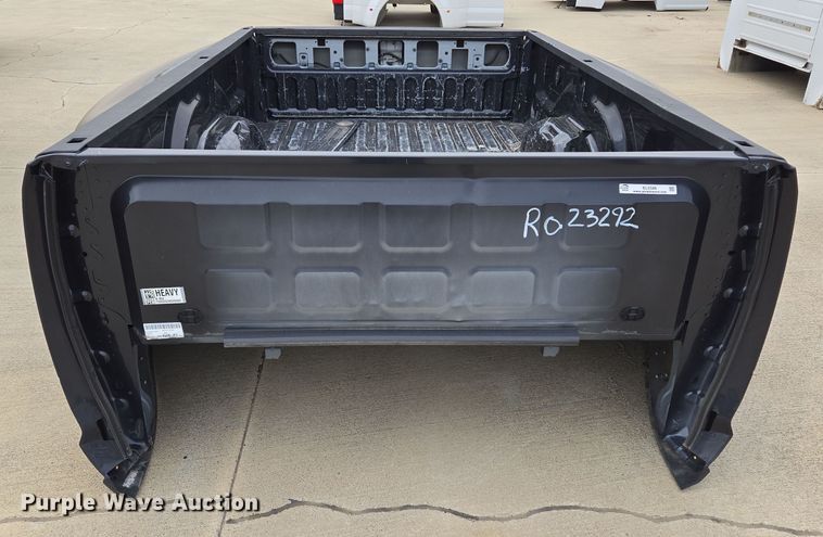 image for item EL5586 Pickup truck bed