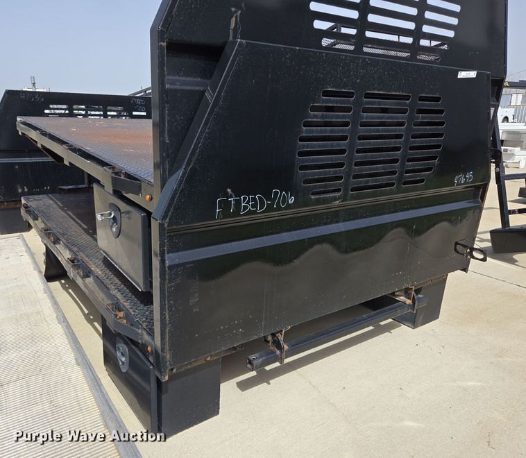 image for item EL5594 Flatbed