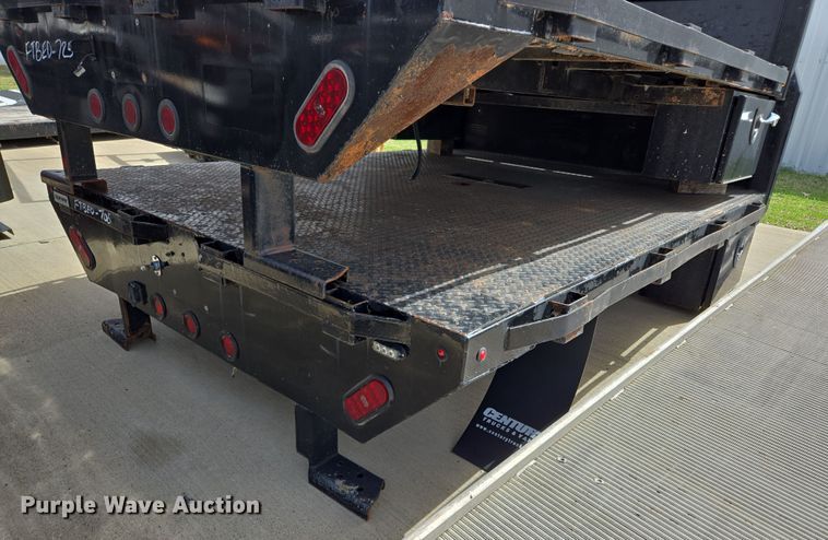 image for item EL5594 Flatbed