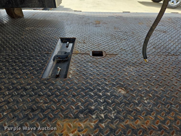 image for item EL5594 Flatbed