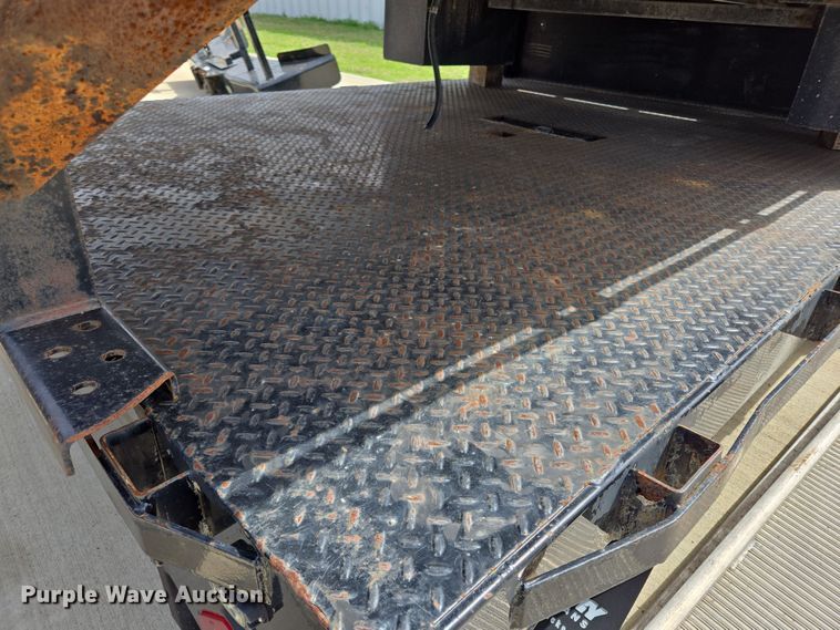 image for item EL5594 Flatbed