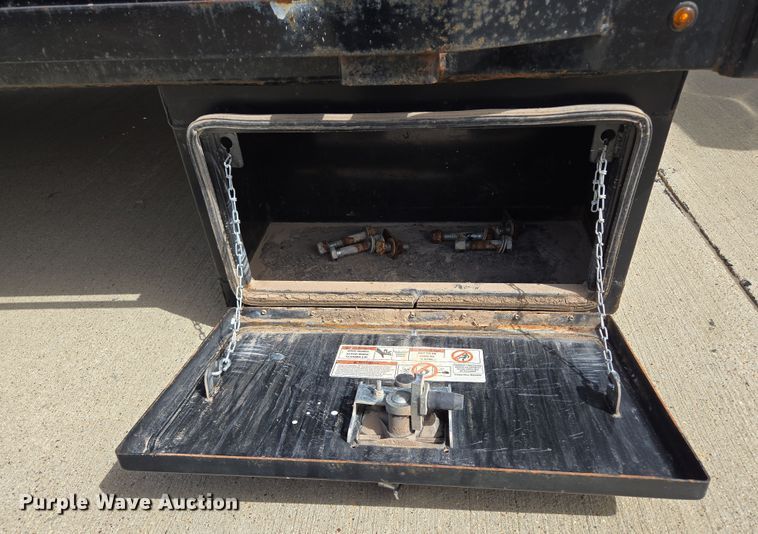 image for item EL5595 Flatbed