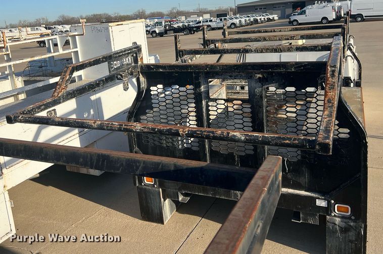 image for item EL5599 Knapheide PVMXS-838C flatbed