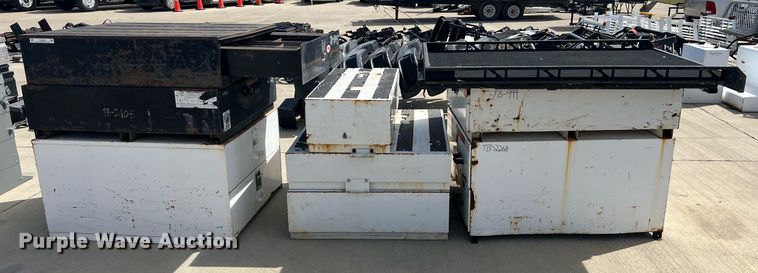 image for item EL5609 (8) toolboxes