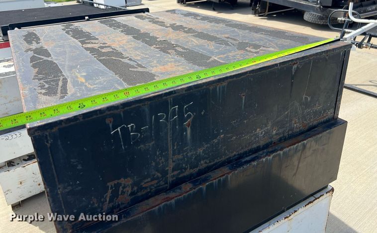 image for item EL5609 (8) toolboxes