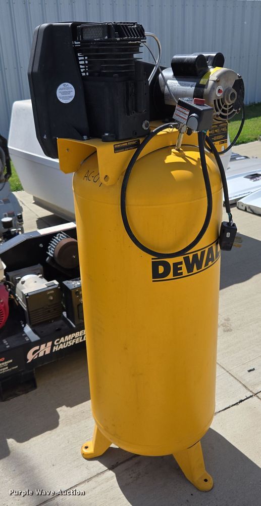 image for item EL5620 (4) air compressors