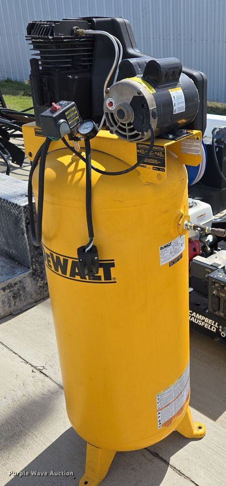 image for item EL5620 (4) air compressors