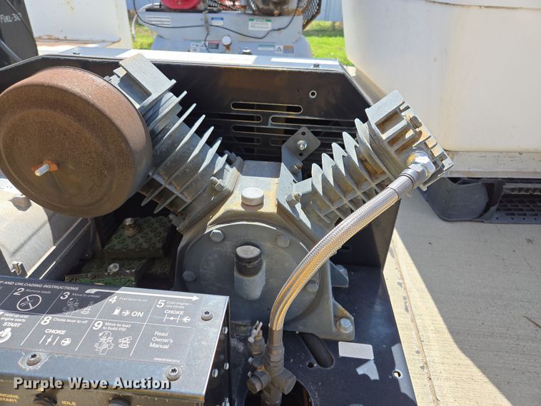 image for item EL5620 (4) air compressors