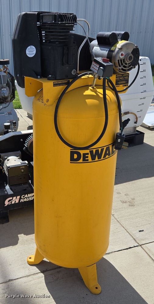 image for item EL5620 (4) air compressors