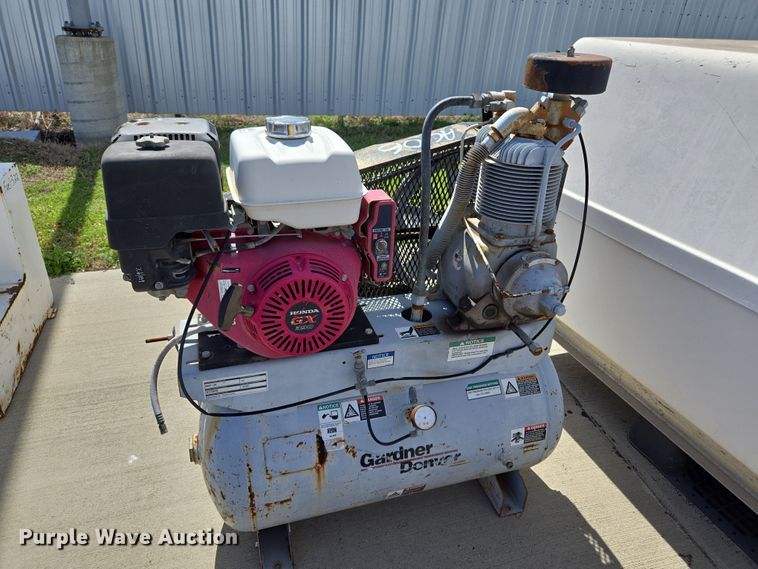 image for item EL5620 (4) air compressors