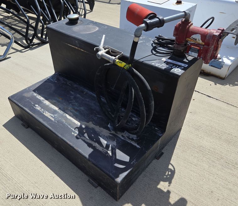 image for item EL5621 (10) auxiliary fuel tanks