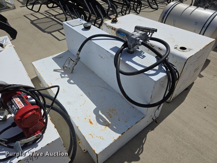 image for item EL5621 (10) auxiliary fuel tanks