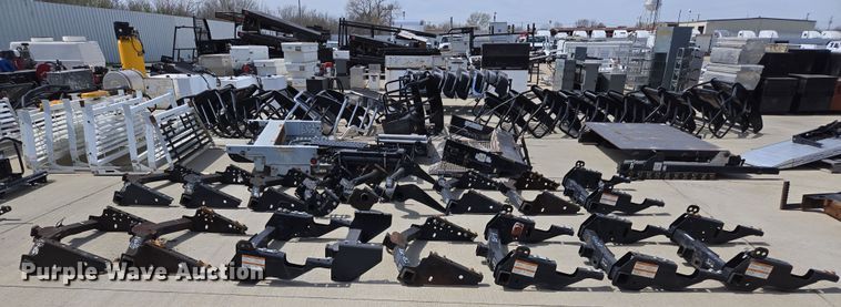 image for item EL5643 (17) receiver hitches