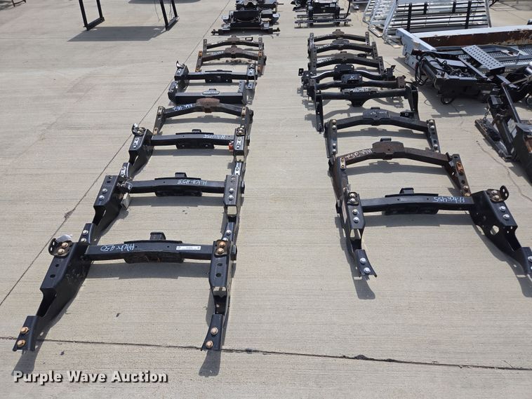 image for item EL5643 (17) receiver hitches