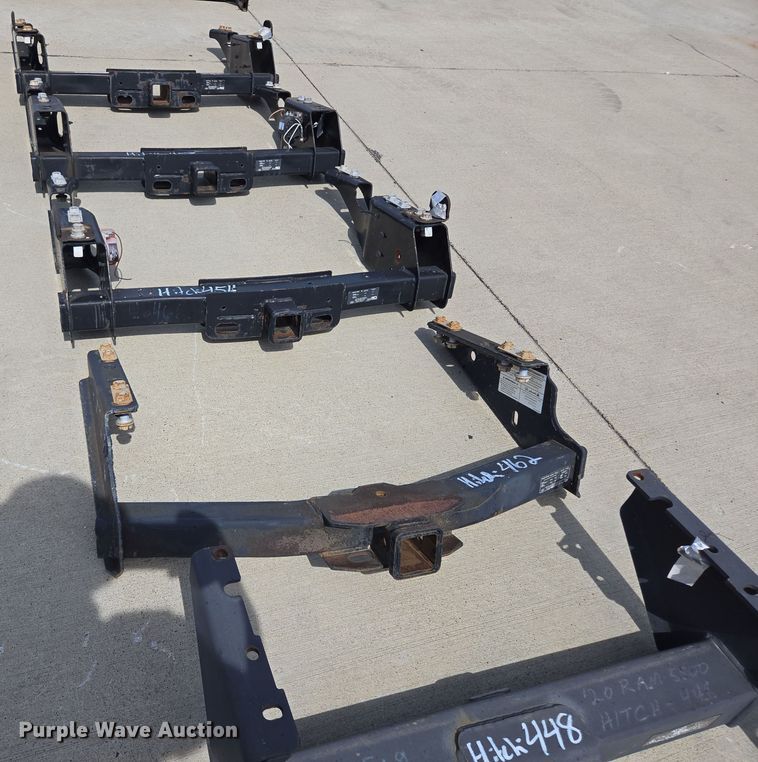 image for item EL5643 (17) receiver hitches