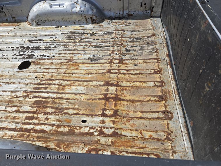 image for item EL5649 Pickup truck bed