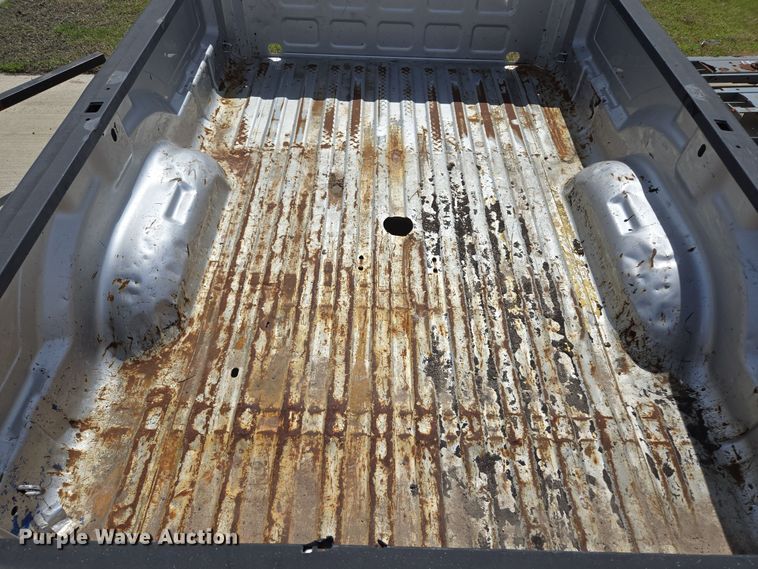 image for item EL5649 Pickup truck bed