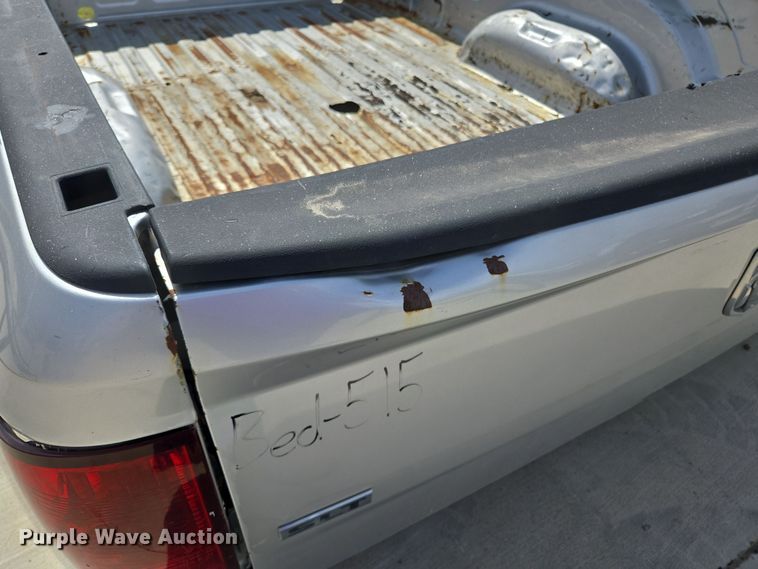 image for item EL5649 Pickup truck bed