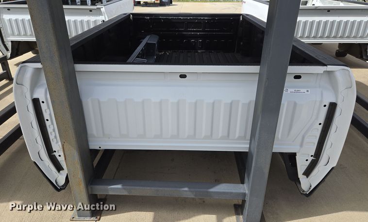 image for item EL5651 Pickup truck bed