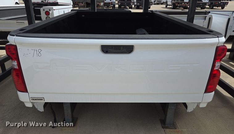 image for item EL5651 Pickup truck bed