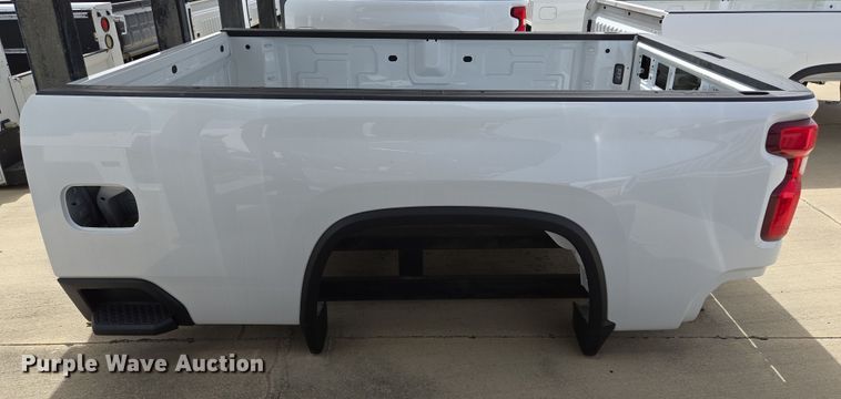 image for item EL5652 Pickup truck bed