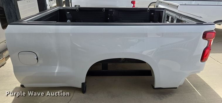 image for item EL5653 Pickup truck bed