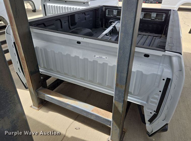 image for item EL5654 Pickup truck bed