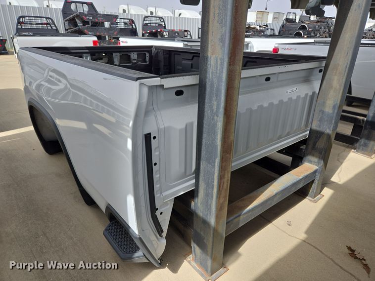 image for item EL5654 Pickup truck bed