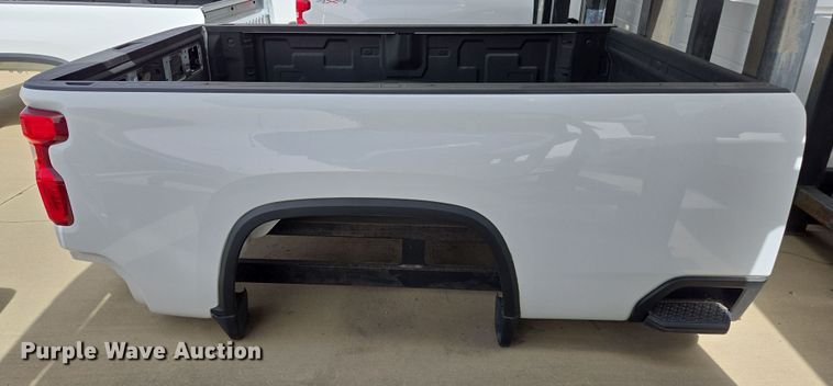 image for item EL5654 Pickup truck bed
