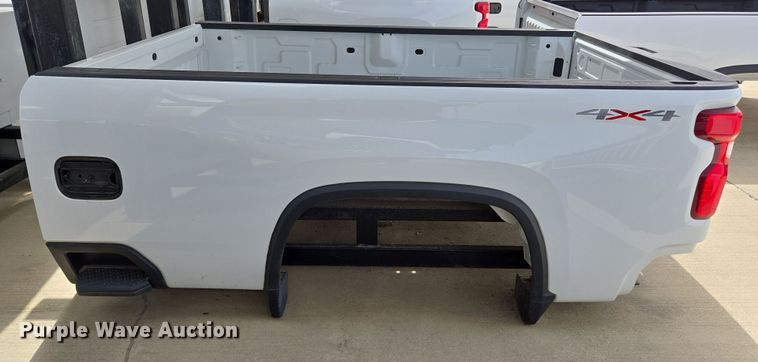 image for item EL5655 Pickup truck bed
