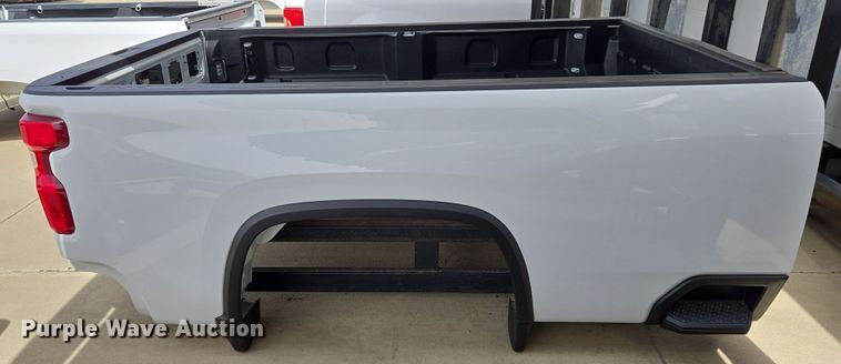 image for item EL5656 Pickup truck bed