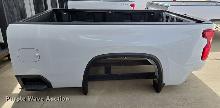 image for item EL5656 Pickup truck bed