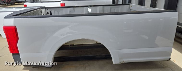 image for item EL5660 Pickup truck bed