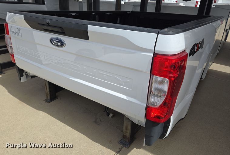 image for item EL5662 Pickup truck bed