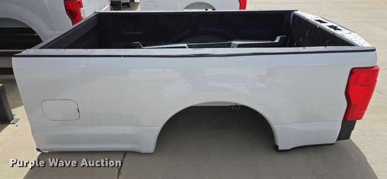 image for item EL5664 Pickup truck bed