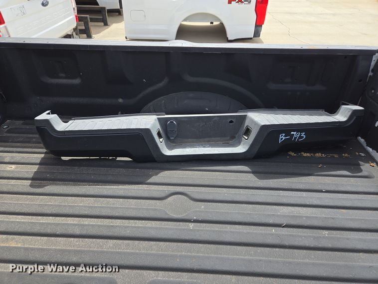 image for item EL5664 Pickup truck bed