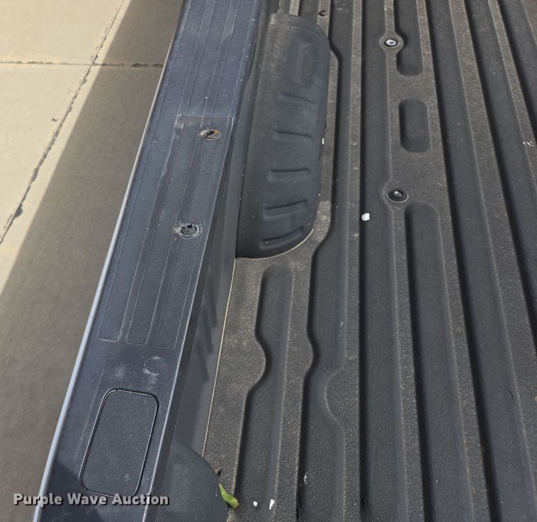 image for item EL5664 Pickup truck bed