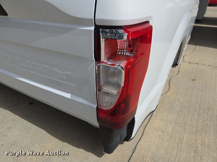 image for item EL5664 Pickup truck bed